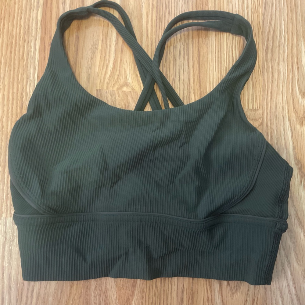 Lululemon sports bra